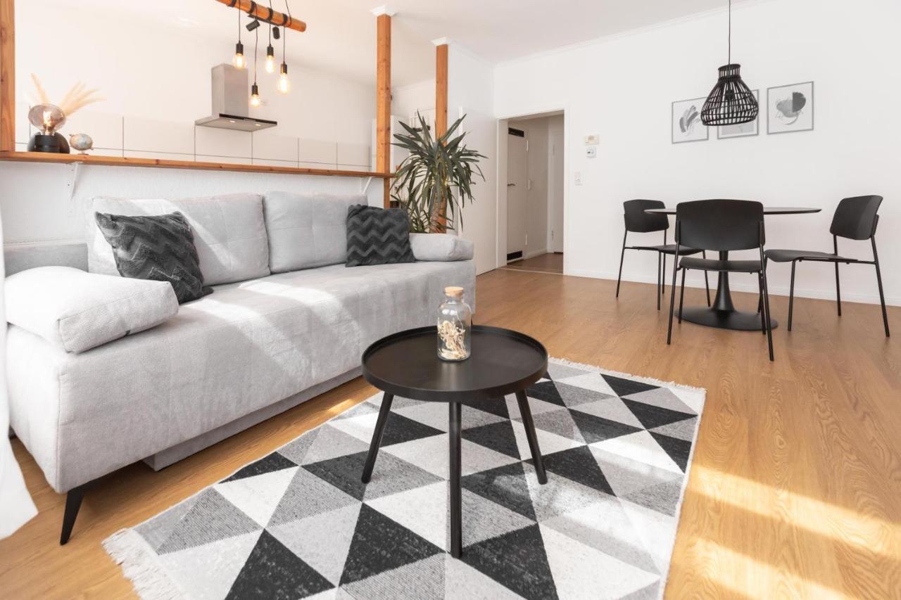 Koje Drei I Zentrales Apartment Mit Parkplatz Bremerhaven Exteriör bild