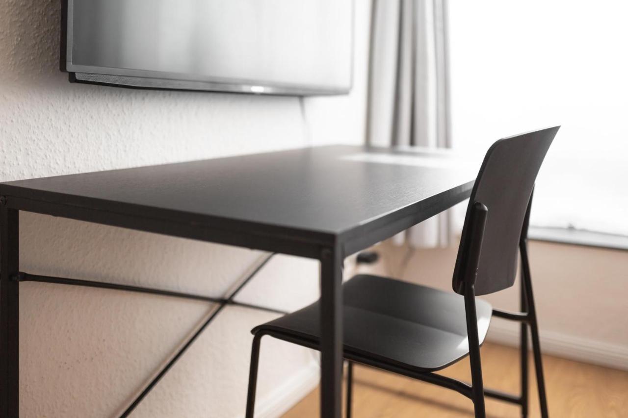 Koje Drei I Zentrales Apartment Mit Parkplatz Bremerhaven Exteriör bild